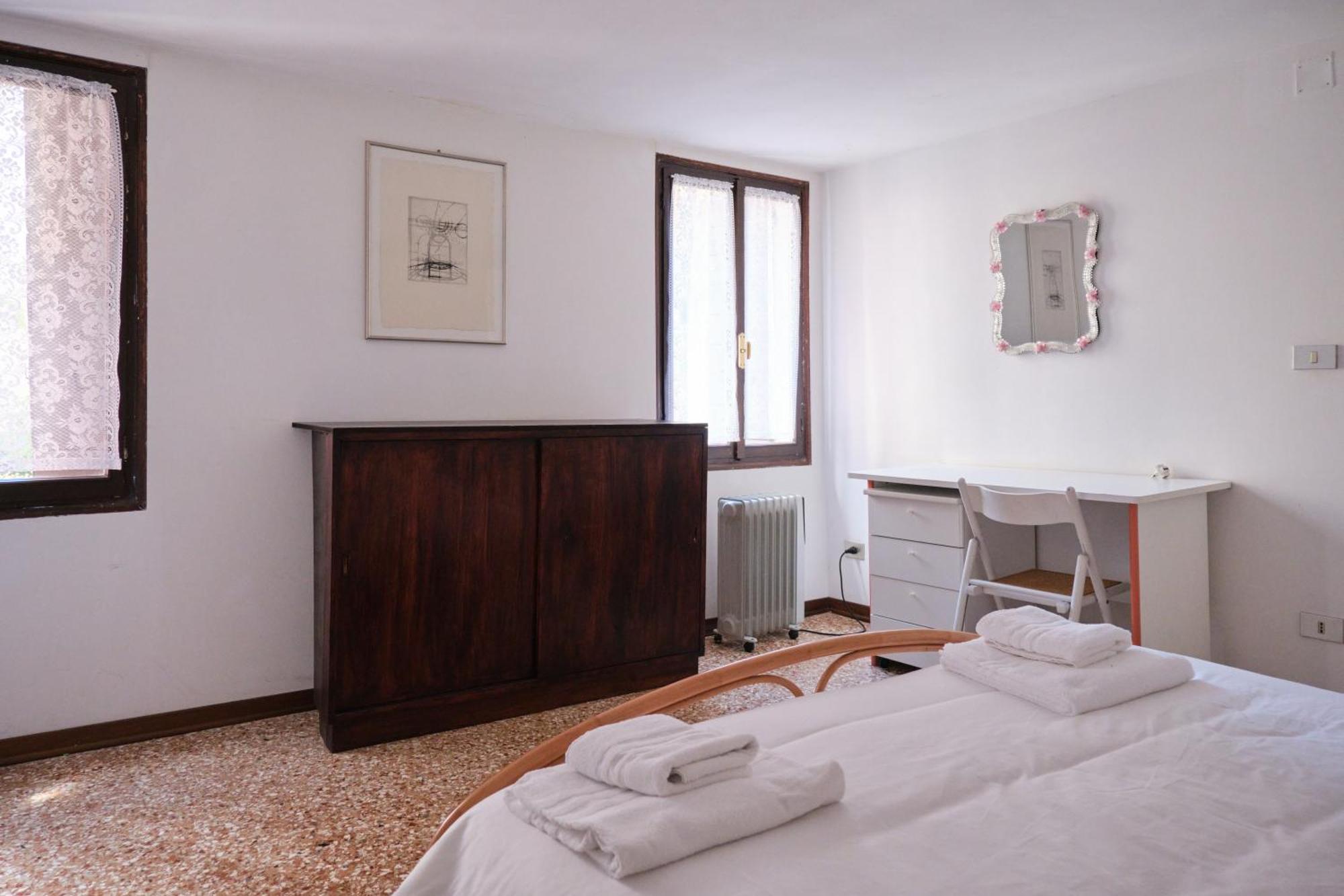 Lustraferi Apartment Venesia Bagian luar foto