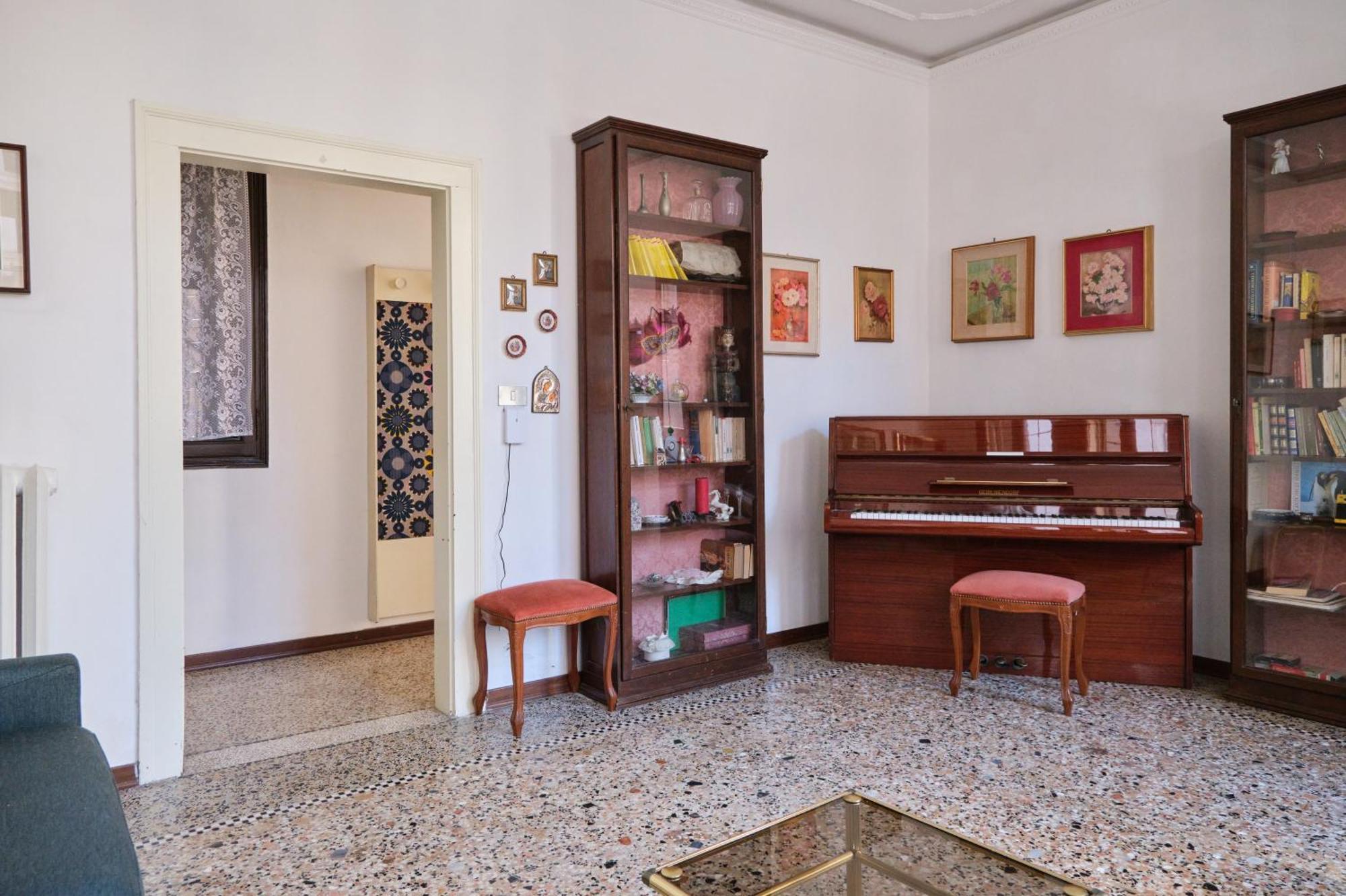 Lustraferi Apartment Venesia Bagian luar foto