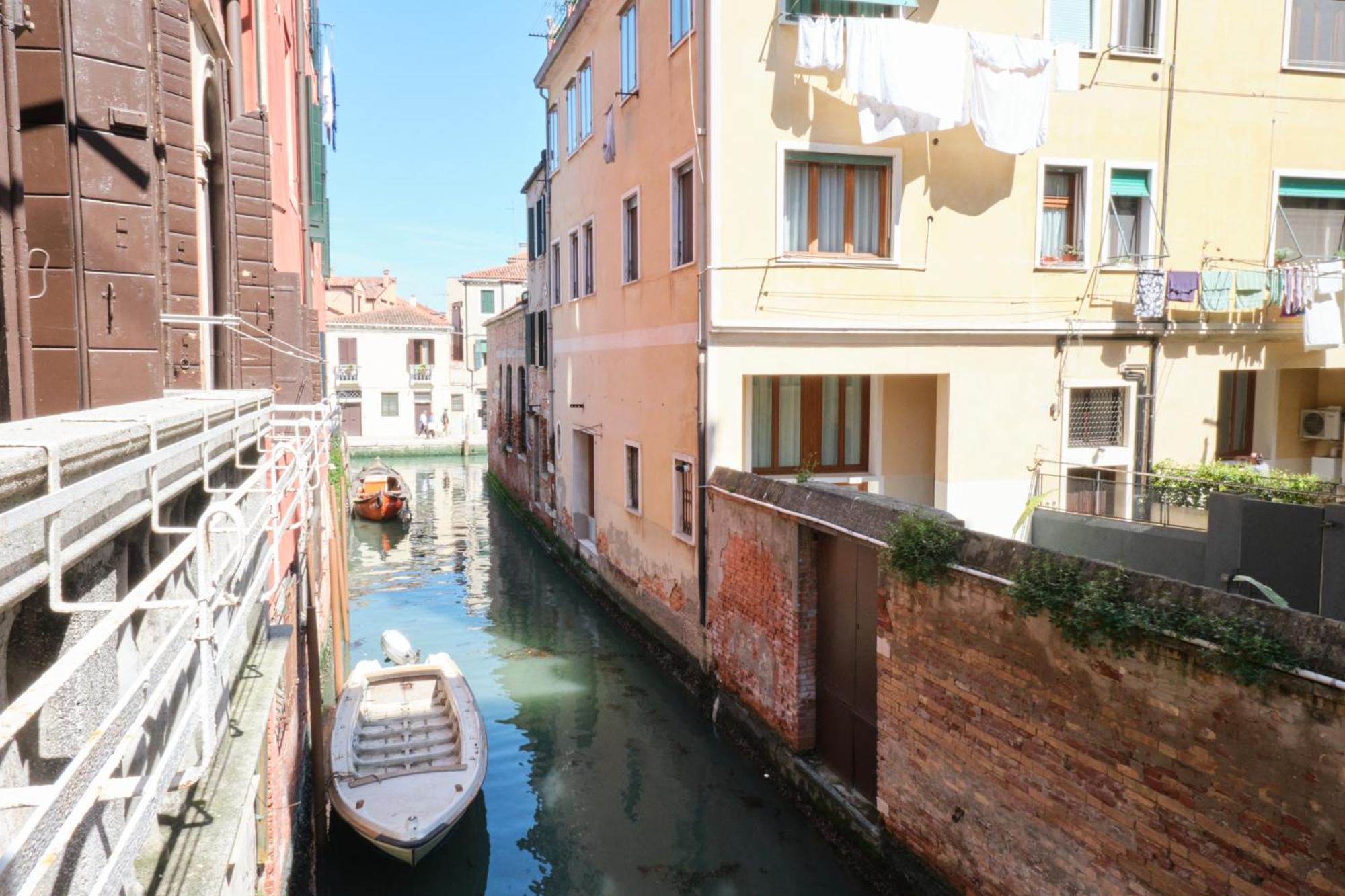 Lustraferi Apartment Venesia Bagian luar foto