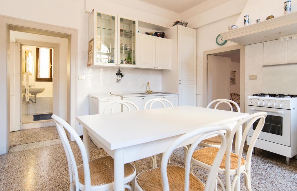 Lustraferi Apartment Venesia Bagian luar foto